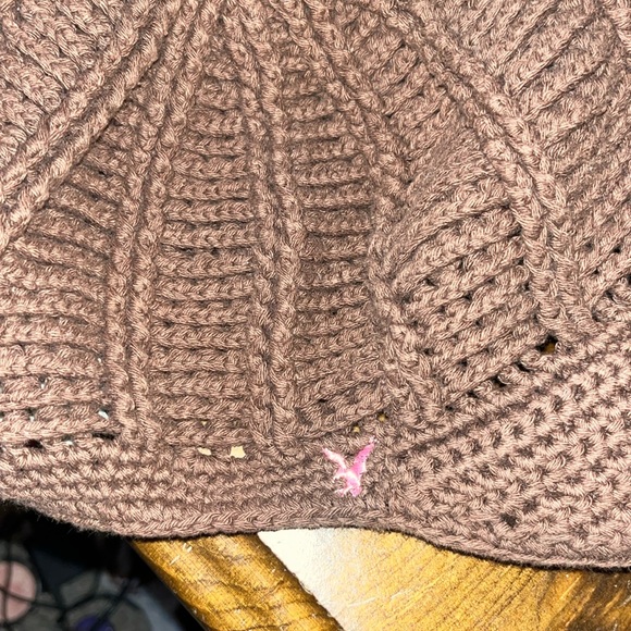 Hat - Picture 1 of 3